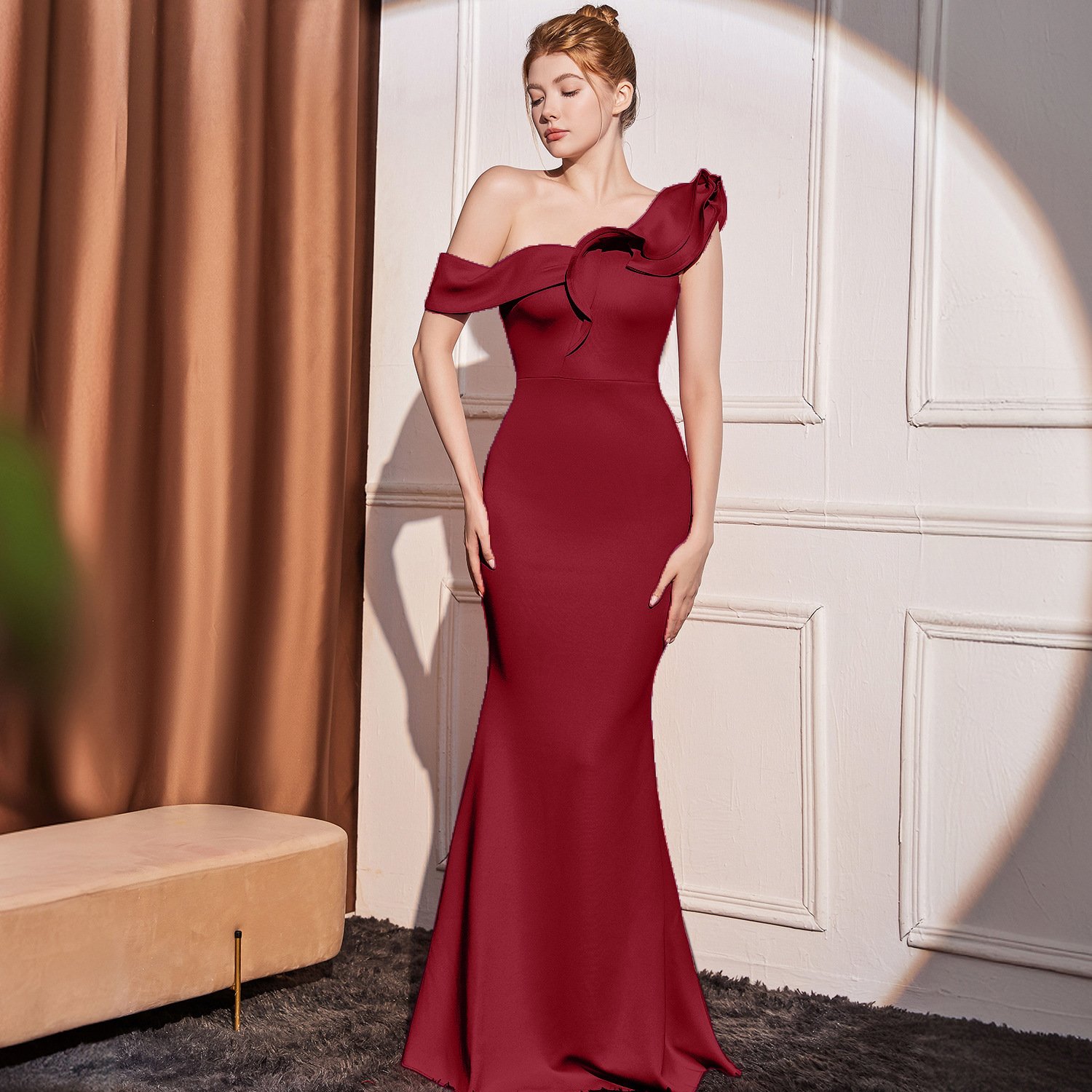 High-end Slant Shoulder Slimming Long Dress - Image 4