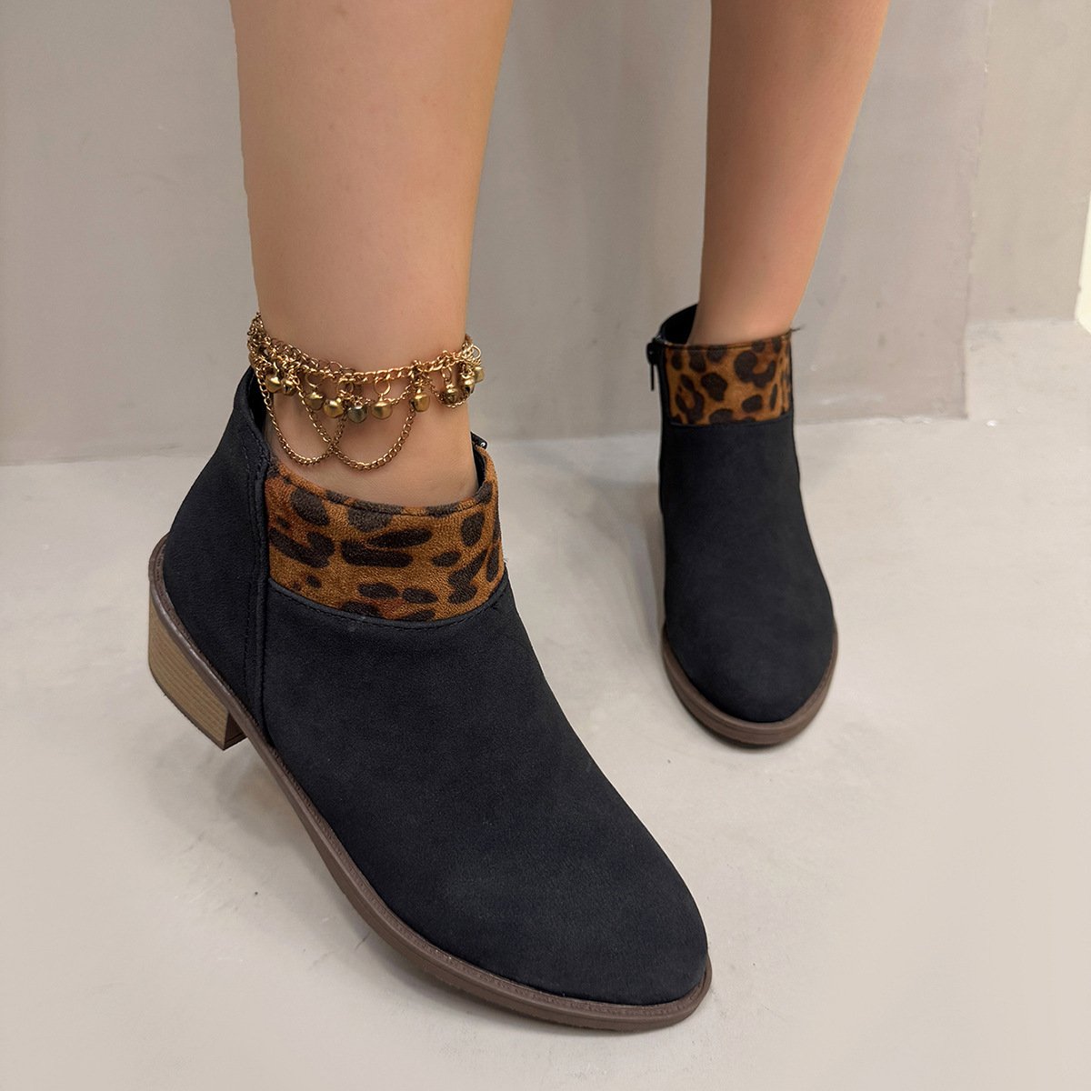 Plus Size Frosted Leopard Print Pointed Sense Thin Booties - Image 6