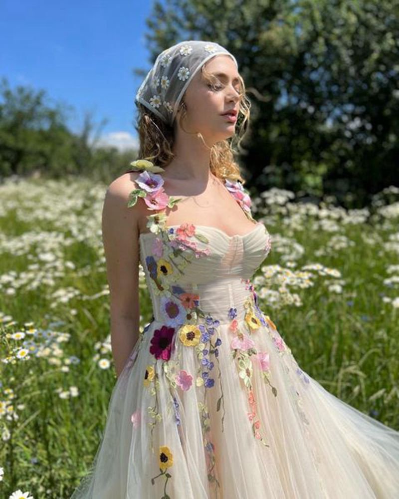 Light Champagne Tulle Prom Dress Sweetheart-Neck Flow - Image 5