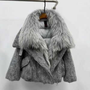 Womens Down Jacket With A Luxurious Cashmere Fur And Raccoon-Fur Collar